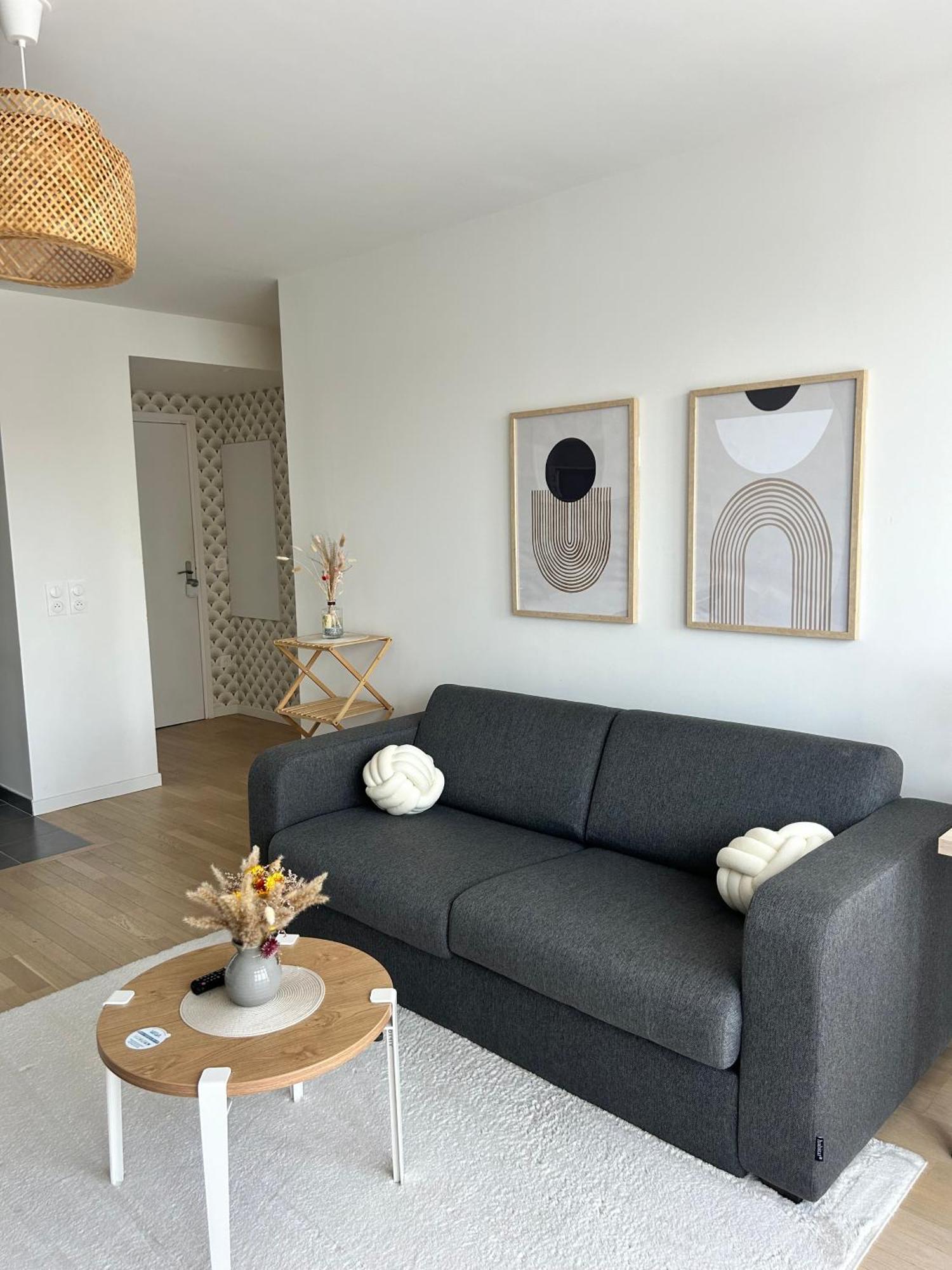 Elegant Appartement Minimaliste Entre Paris Et Disney Noisy-le-Grand Ngoại thất bức ảnh