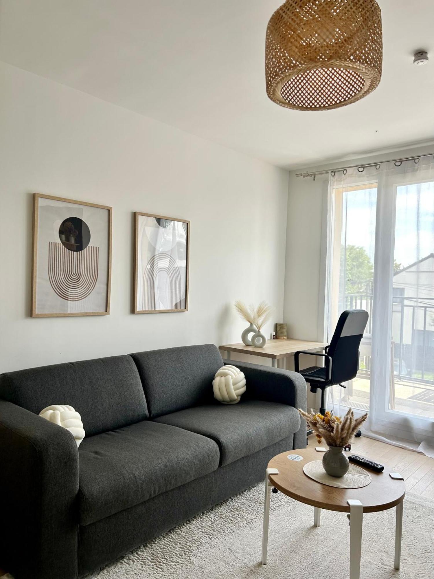 Elegant Appartement Minimaliste Entre Paris Et Disney Noisy-le-Grand Ngoại thất bức ảnh